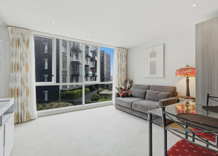  at 207/3 Rose Garden Lane, Albany, North Shore City, Auckland