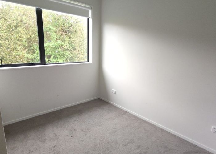  at 39B Awarukau Road, Glenfield, North Shore City, Auckland