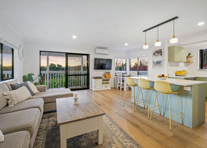  at 10 Emery Grove, Bayview, North Shore City, Auckland