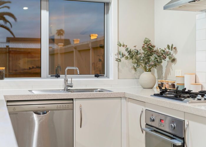  at 12a Kervil Avenue, Te Atatu Peninsula, Waitakere City, Auckland