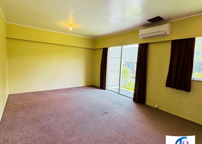  at 2 Great South Road, Manurewa, Auckland