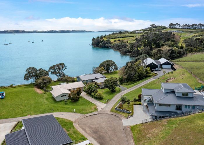  at 36 Albro Lane, Algies Bay