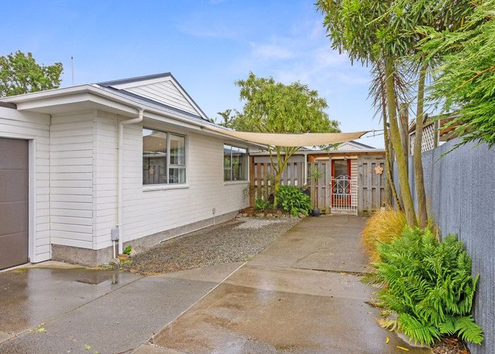  at 7B Kawau Crescent, Bromley, Christchurch City, Canterbury