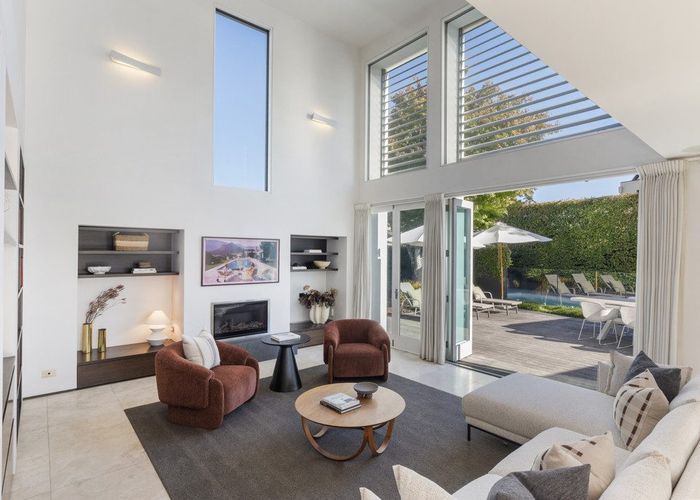  at 100A Glandovey Road, Fendalton, Christchurch City, Canterbury