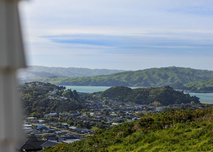  at 6 Stunsail Lane, Whitby, Porirua, Wellington
