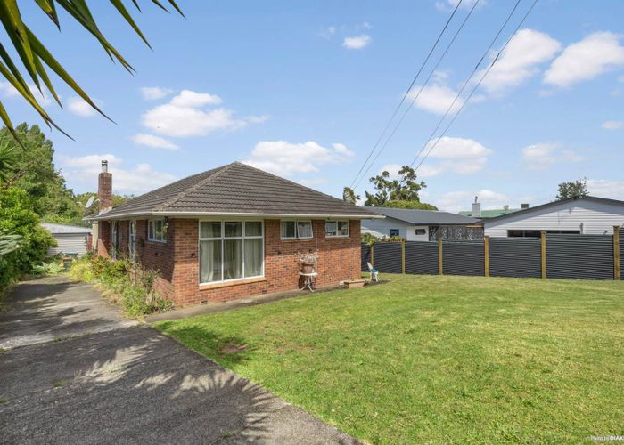  at 13 Mataroa Road, Mount Wellington, Auckland City, Auckland