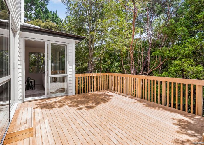  at 15B Glen Vista Place, Bayview, Auckland