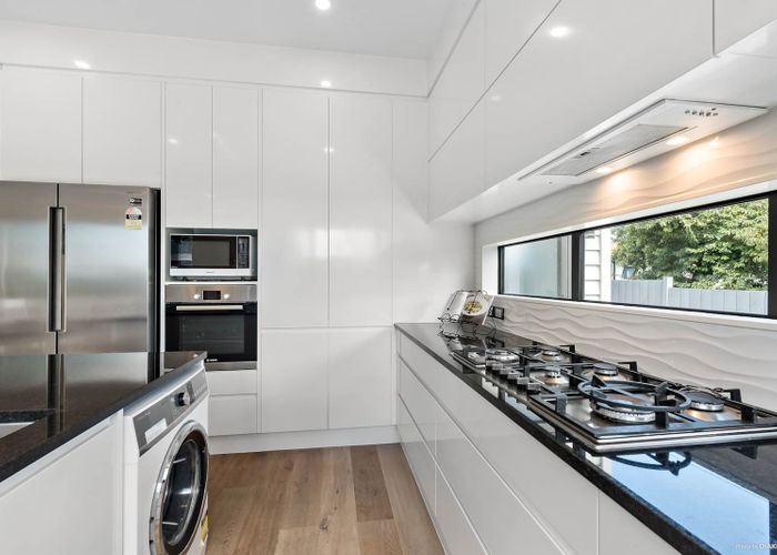  at 31A Hayr Road, Three Kings, Auckland