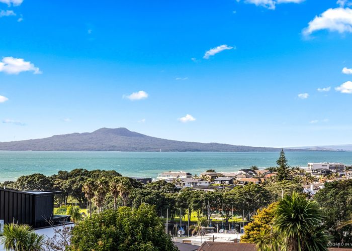  at 15A Seaview Road, Castor Bay, North Shore City, Auckland