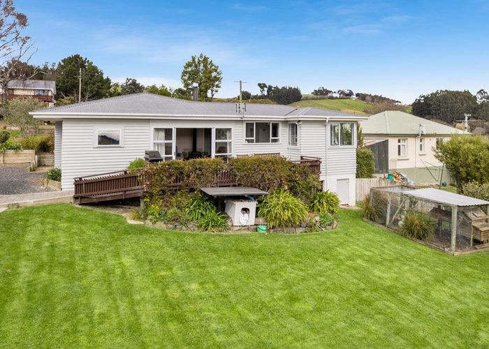  at 9 Tomkins Street, Green Island, Dunedin