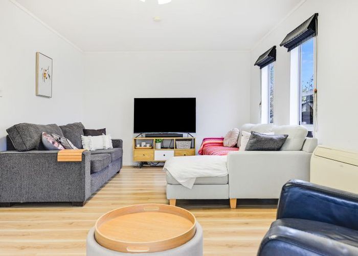  at 9 Frost Place, Pukete, Hamilton, Waikato