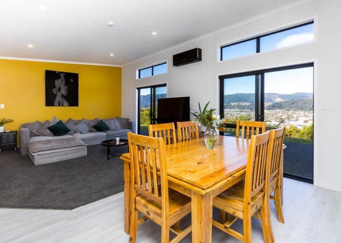  at 51 Percy Kinsman Crescent, Riverstone Terraces, Upper Hutt