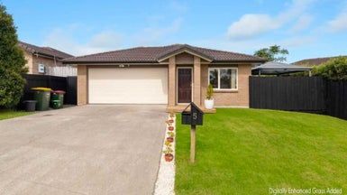  at 5 John Broad Place, Flat Bush, Auckland