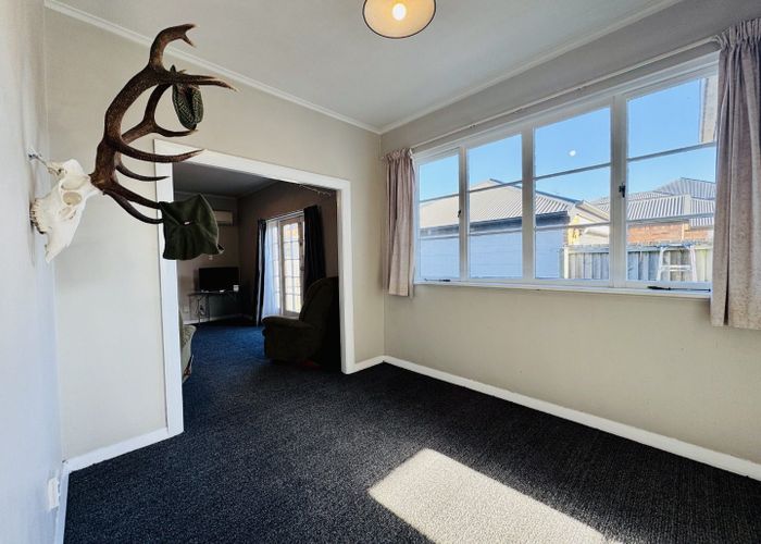  at 15 Centennial Ave, Riccarton, Christchurch City, Canterbury