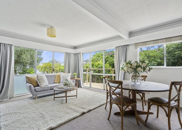  at 16 Penryn Drive, Camborne, Porirua