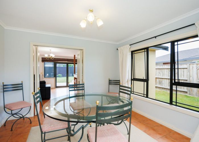  at 27 Royal Oak Drive, Kelvin Grove, Palmerston North