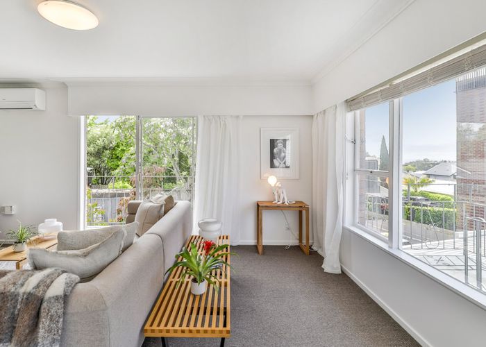 at 4/49 Western Springs Road, Morningside, Auckland City, Auckland