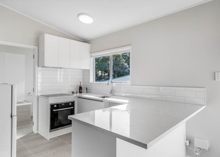  at 4/23 Fairview Road, Mount Eden, Auckland City, Auckland