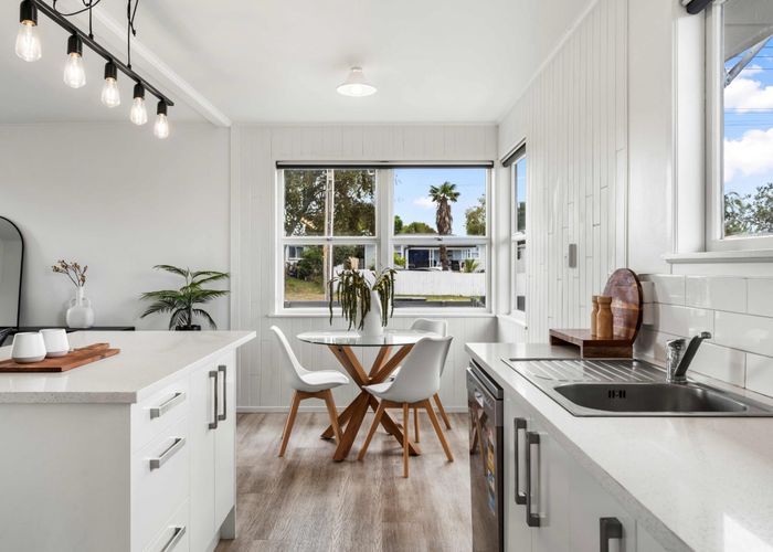  at 55 Larnoch Road, Henderson, Waitakere City, Auckland