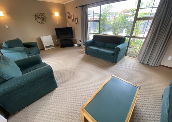  at 8A Caulfield place, Awapuni, Palmerston North, Manawatu / Whanganui