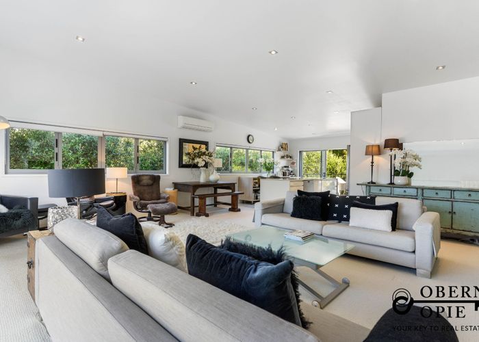  at 26 Crossland Place, Maraetai, Manukau City, Auckland