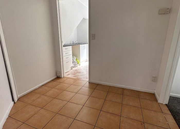  at Downstairs/7A Clematis Avenue, Murrays Bay, North Shore City, Auckland
