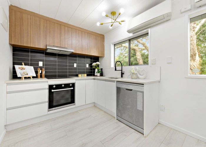  at 11/66 Astley Avenue, New Lynn, Waitakere City, Auckland