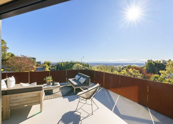  at 272 Cannon Hill Crescent, Mount Pleasant, Christchurch City, Canterbury