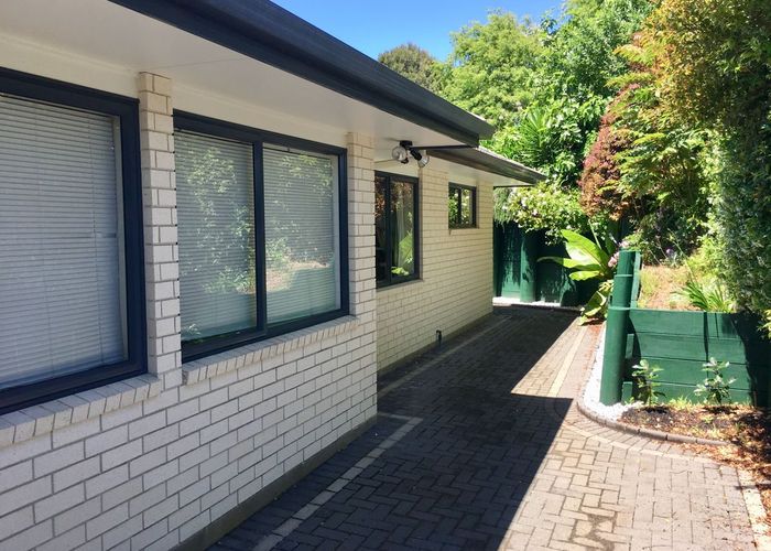 For rent 44A Burnaston Court, Dannemora, Manukau City, Auckland