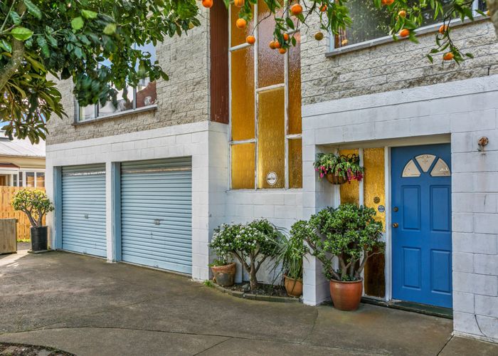  at 1/2 Roslyn Road, Mount Wellington, Auckland City, Auckland