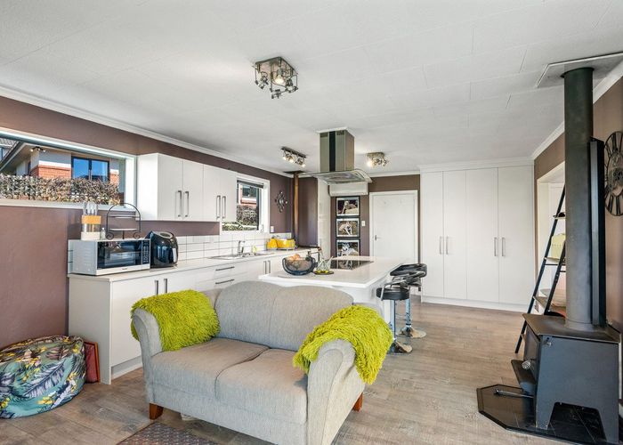 at 132 Centennial Avenue, Helensburgh, Dunedin