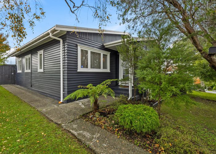  at 37 Waimumu Road, Massey, Waitakere City, Auckland