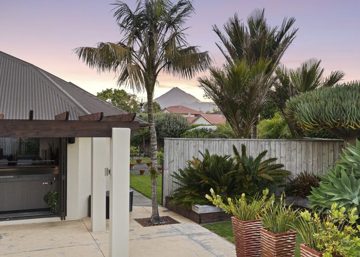  at 14A Veale Road, Frankleigh Park, New Plymouth, Taranaki