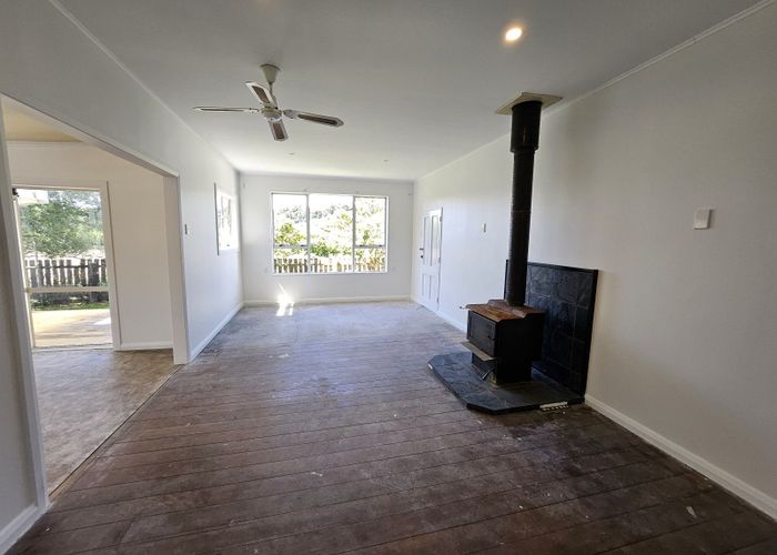  at 77 Stratford Road, Arnold Valley