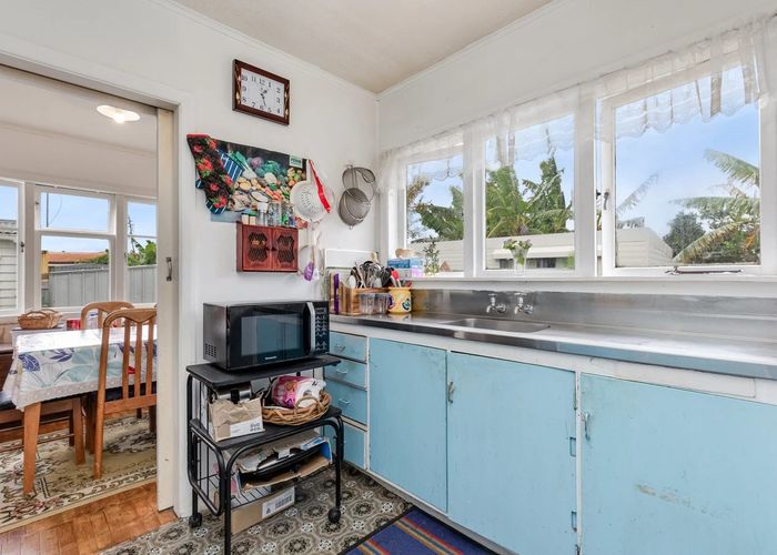  at 16 Fleming Street, Mangere East, Manukau City, Auckland