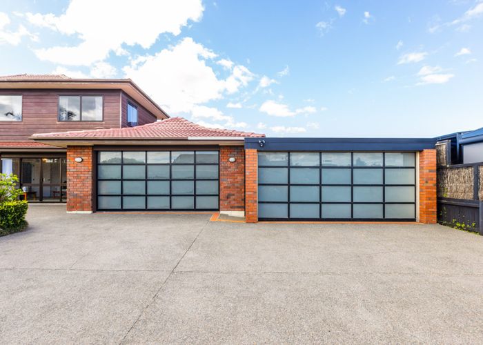  at 10 Elrita Place, Conifer Grove, Takanini
