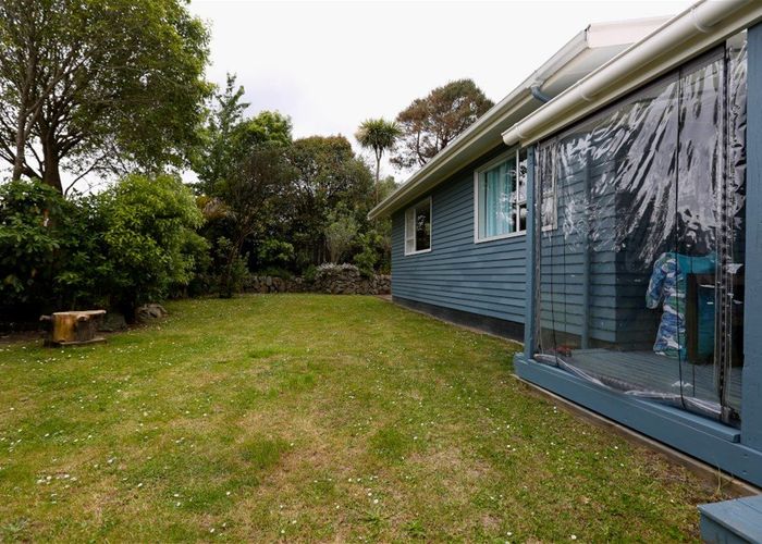  at 21 Edelweiss Grove, Timberlea, Upper Hutt