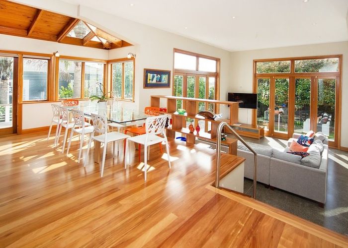  at 145 Queen Street, Northcote Point, North Shore City, Auckland