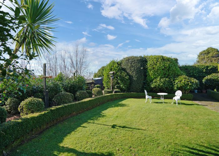  at 56 Moore Road, Lorneville, Invercargill