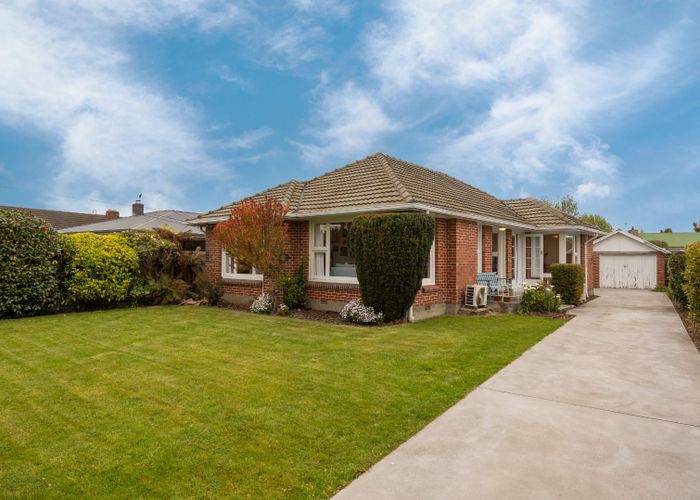  at 8 Roslyn Avenue, Mairehau, Christchurch