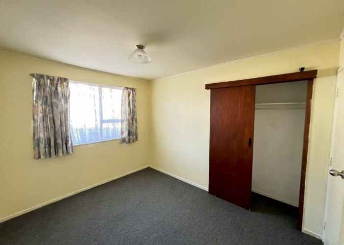  at 112 Aviemore Drive, Highland Park, Auckland