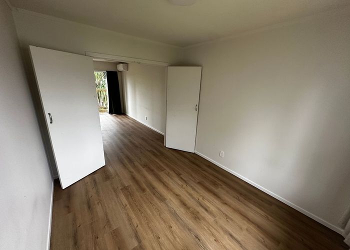  at 1/86 Canal Road, Avondale, Auckland City, Auckland