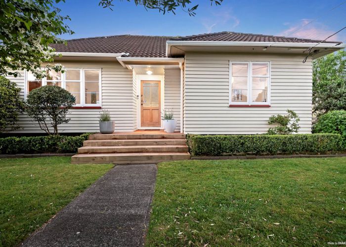  at 31 Yeovil Road, Te Atatu Peninsula, Auckland