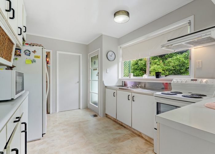  at 42 Heybridge Street, Manurewa, Manukau City, Auckland