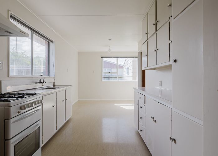  at 32 Robinson Crescent, Westbrook, Palmerston North