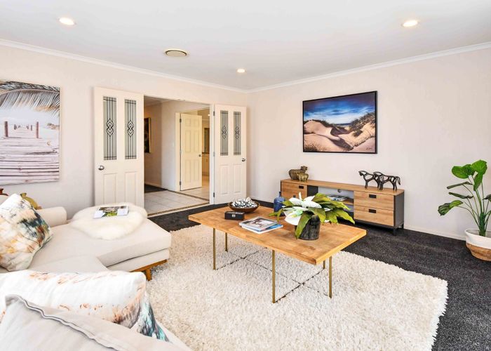  at 17 Parkhaven Drive, Rosehill, Papakura