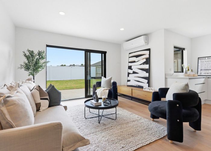  at 2/7 Tokerau Drive, Rototuna, Hamilton, Waikato