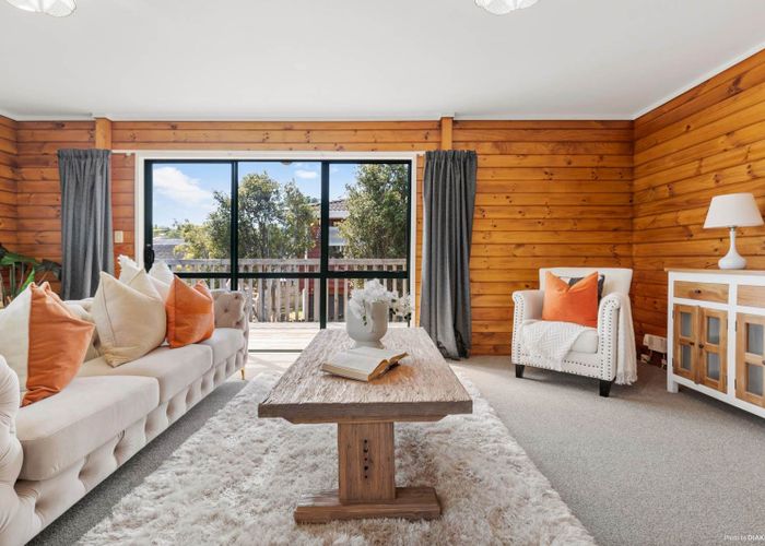  at 2/50 Elliott Avenue, Bayview, Auckland