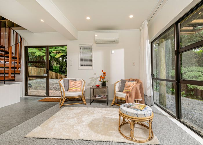  at 5 Hayes Road, Henderson Valley, Auckland