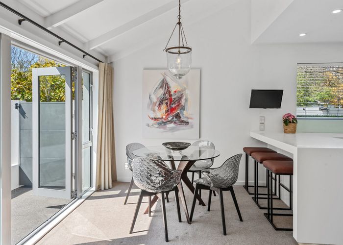  at 82 Totara Street, Fendalton, Christchurch City, Canterbury